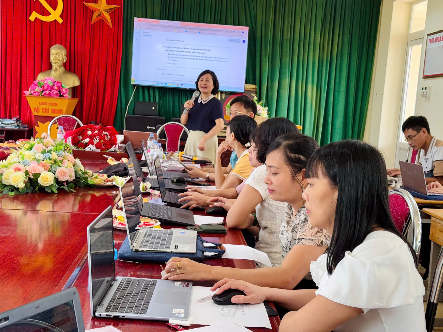 Tập huấn AI (14)